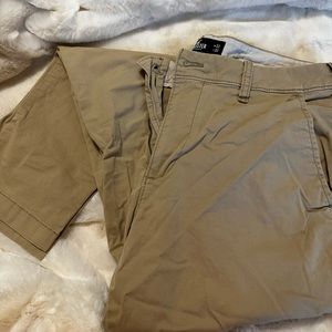 Men’s Hollister Kakis